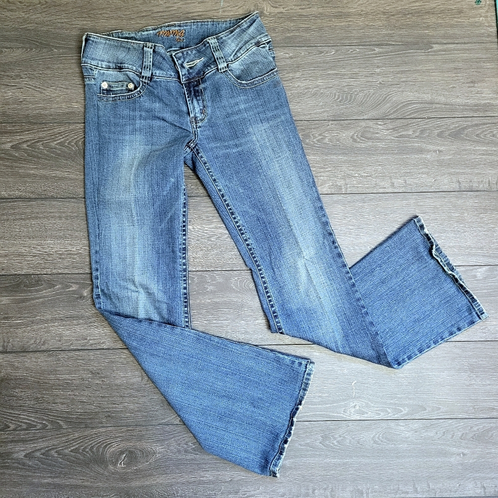 Timing Blue Jeans